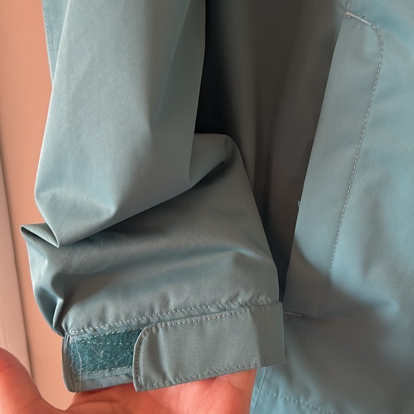 Woods windbreaker/rain jacket - Picture 3 of 8